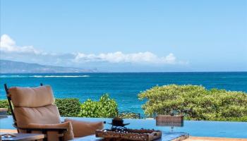 21  Kaulua Pl Ku'au, Spreckelsville/Paia/Kuau home - photo 2 of 47