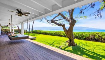 210  Hauoli St Maalaea, Wailuku home - photo 6 of 50