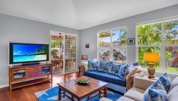 211  Kuli Puu St , Kihei home - photo 4 of 38