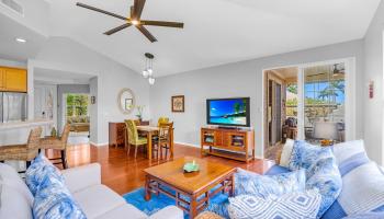 211  Kuli Puu St , Kihei home - photo 5 of 38