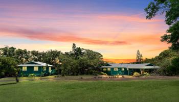 2115  Kaupakalua Rd ,  home - photo 1 of 27