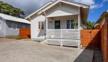 2126  Vineyard St Wailuku Town, Wailuku home - photo 3 of 47