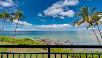 Punahoa Beach Apts condo # 303, Kihei, Hawaii - photo 5 of 25