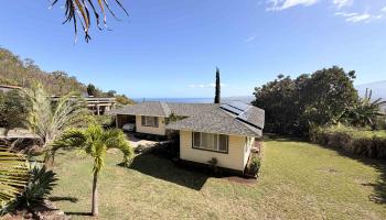 219  Ekoa Pl Wailuku Heights, Wailuku home - photo 4 of 50