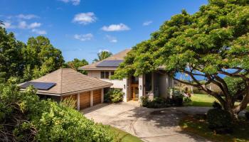 220  Paia Pohaku Pl Launiupoko, Lahaina home - photo 2 of 43