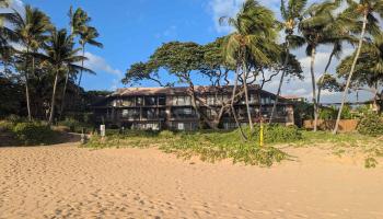 Kamaole One condo # 10, Kihei, Hawaii - photo 2 of 50