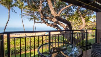 Kamaole One condo # 11, Kihei, Hawaii - photo 3 of 50