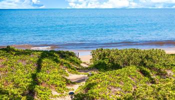 2274  Kihei Rd Kamaole Beach I, Kihei home - photo 3 of 42