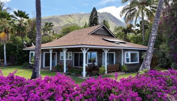 23  Huapala Pl Launiupoko, Lahaina home - photo 2 of 37
