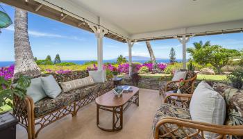 23  Huapala Pl Launiupoko, Lahaina home - photo 3 of 37