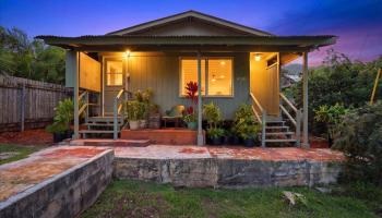 2301  Vineyard St Vineyard, Wailuku home - photo 3 of 37