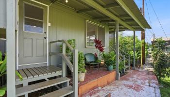 2301  Vineyard St Vineyard, Wailuku home - photo 3 of 37