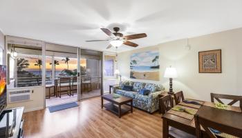Kamaole Beach Royale condo # 309, Kihei, Hawaii - photo 4 of 38