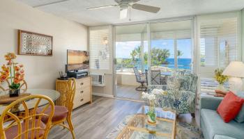 Kamaole Beach Royale condo # 409, Kihei, Hawaii - photo 4 of 34