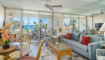 Kamaole Beach Royale condo # 409, Kihei, Hawaii - photo 6 of 34