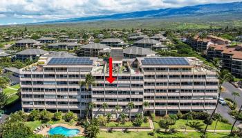 Kamaole Beach Royale condo # 506, Kihei, Hawaii - photo 4 of 38