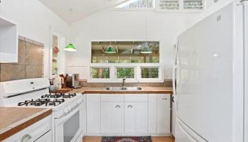 24  Poko Way , Haiku home - photo 5 of 50