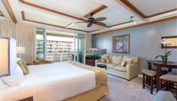 Whaler I condo # 1013, Lahaina, Hawaii - photo 6 of 15