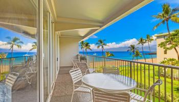 Whaler I condo # 410, Lahaina, Hawaii - photo 2 of 31