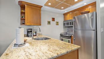 Whaler I condo # 413, Lahaina, Hawaii - photo 5 of 30