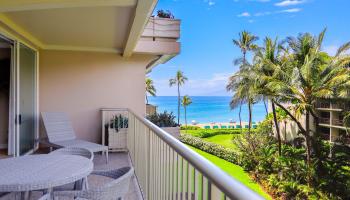 Whaler I condo # 420, Lahaina, Hawaii - photo 2 of 33