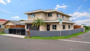 250  Halewili Dr , Wailuku home - photo 2 of 49
