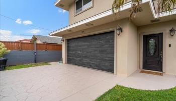 250  Halewili Dr , Wailuku home - photo 4 of 46