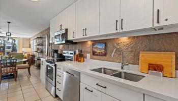 Kanai A Nalu condo # 407, Wailuku, Hawaii - photo 5 of 39