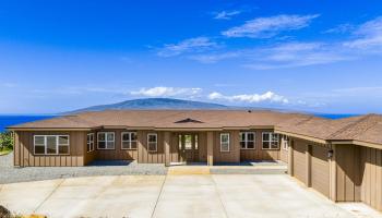 257  Hokiokio Pl Puunoa, Lahaina home - photo 5 of 48