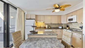 Maui Parkshore condo # 305, Kihei, Hawaii - photo 4 of 39