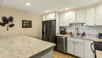 Kamaole Sands condo # 10-308, Kihei, Hawaii - photo 4 of 42