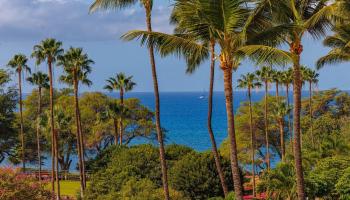Kamaole Sands condo # 3-403, Kihei, Hawaii - photo 2 of 39