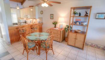 Kamaole Sands condo # 4-401, Kihei, Hawaii - photo 6 of 22