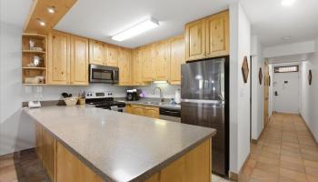 Kamaole Sands condo # 7-109, Kihei, Hawaii - photo 4 of 35
