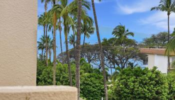 Kamaole Sands condo # 7-410, Kihei, Hawaii - photo 4 of 32