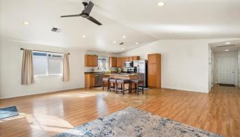 27  Nokekula St Waikapu Gardens, Wailuku home - photo 5 of 42