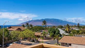 2715  Kauhale St Keonekai, Kihei home - photo 3 of 45