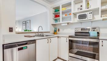 Kihei Shores condo # J008, Kihei, Hawaii - photo 6 of 28