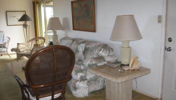 International Colony Club I condo # 26, Lahaina, Hawaii - photo 6 of 9