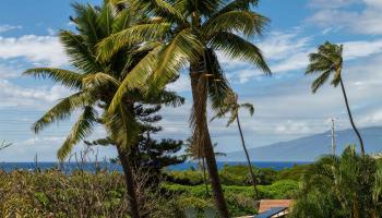 International Colony Club I condo # 23, Lahaina, Hawaii - photo 2 of 27