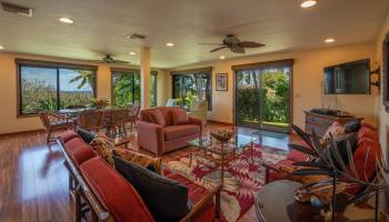 International Colony Club I condo # 23, Lahaina, Hawaii - photo 3 of 27