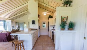 International Colony Club I condo # 34, Lahaina, Hawaii - photo 3 of 27