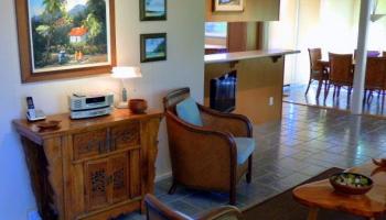 International Colony Club I condo # 7, Lahaina, Hawaii - photo 5 of 23