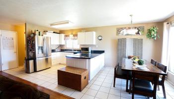 2877 Ipolani St Pukalani, Pukalani home - photo 4 of 14 2877 Ipolani St Pukalani, Pukalani home - photo 4 of 14