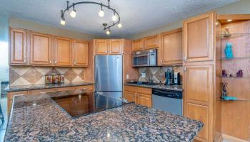 Maalaea Yacht Marina condo # 212, Wailuku, Hawaii - photo 1 of 16