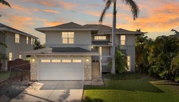 30  Laukahi St ,  home - photo 1 of 49