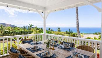 30  Paia Pohaku St , Lahaina home - photo 4 of 27