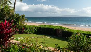 3002  S Kihei Rd Keawakapu Beach, Kihei home - photo 2 of 31