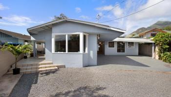303  Alani Pl Happy Valley, Wailuku home - photo 3 of 49