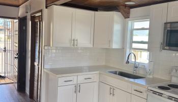 31  Kuhunia St , Wailuku home - photo 3 of 4